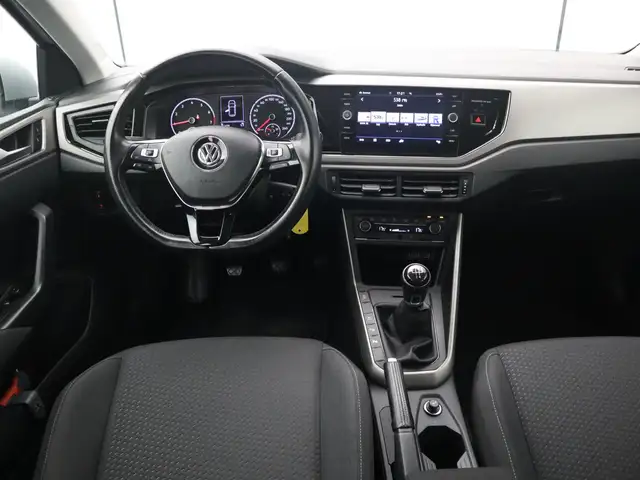 Volkswagen Polo view 7