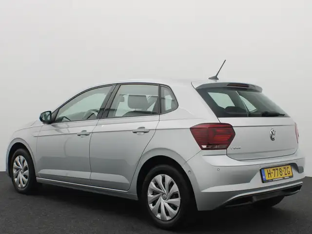Volkswagen Polo view 3