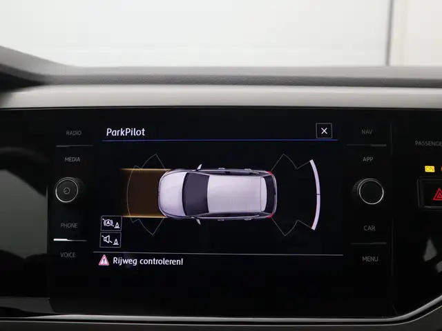Volkswagen Polo view 9