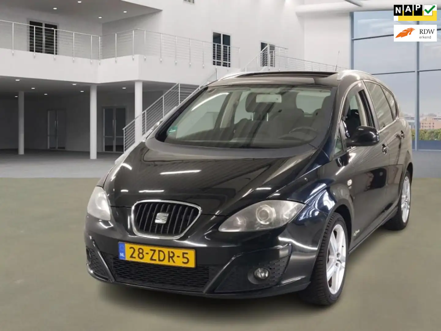 SEAT Altea XL 1.2 TSI COPA|schuifdak|xenon|psensor|navi|trekhaak Zwart - 1
