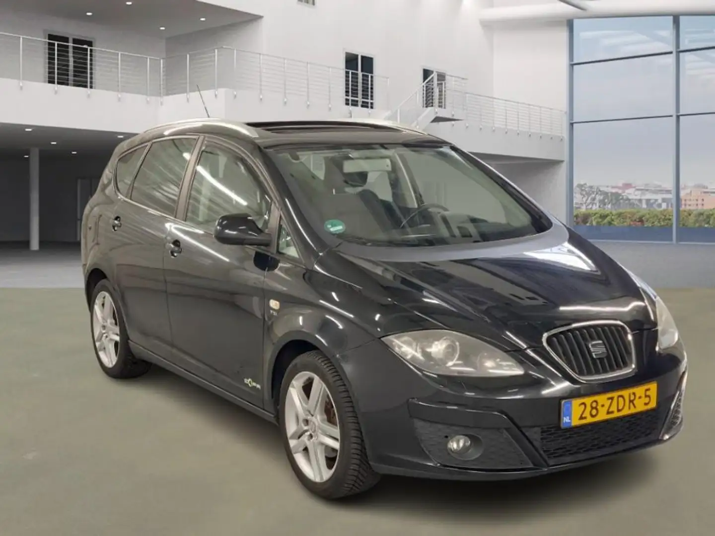 SEAT Altea XL 1.2 TSI COPA|schuifdak|xenon|psensor|navi|trekhaak Zwart - 2