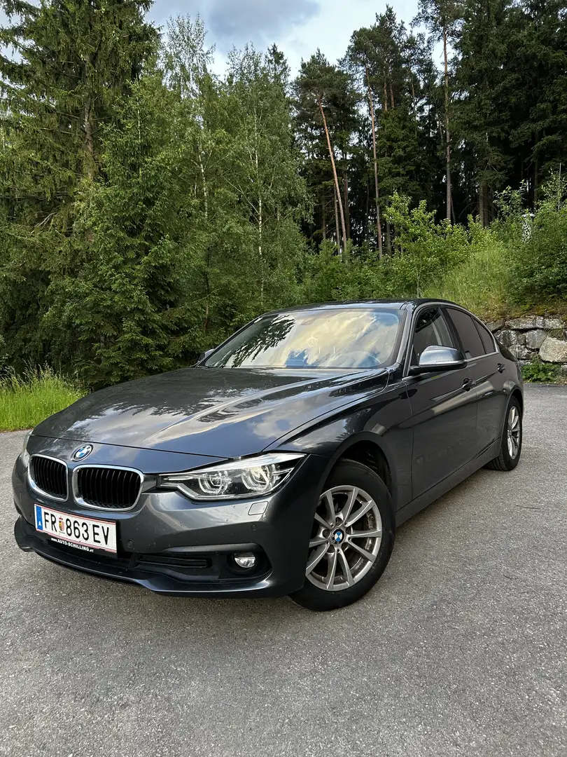 BMW 318 318d - 1