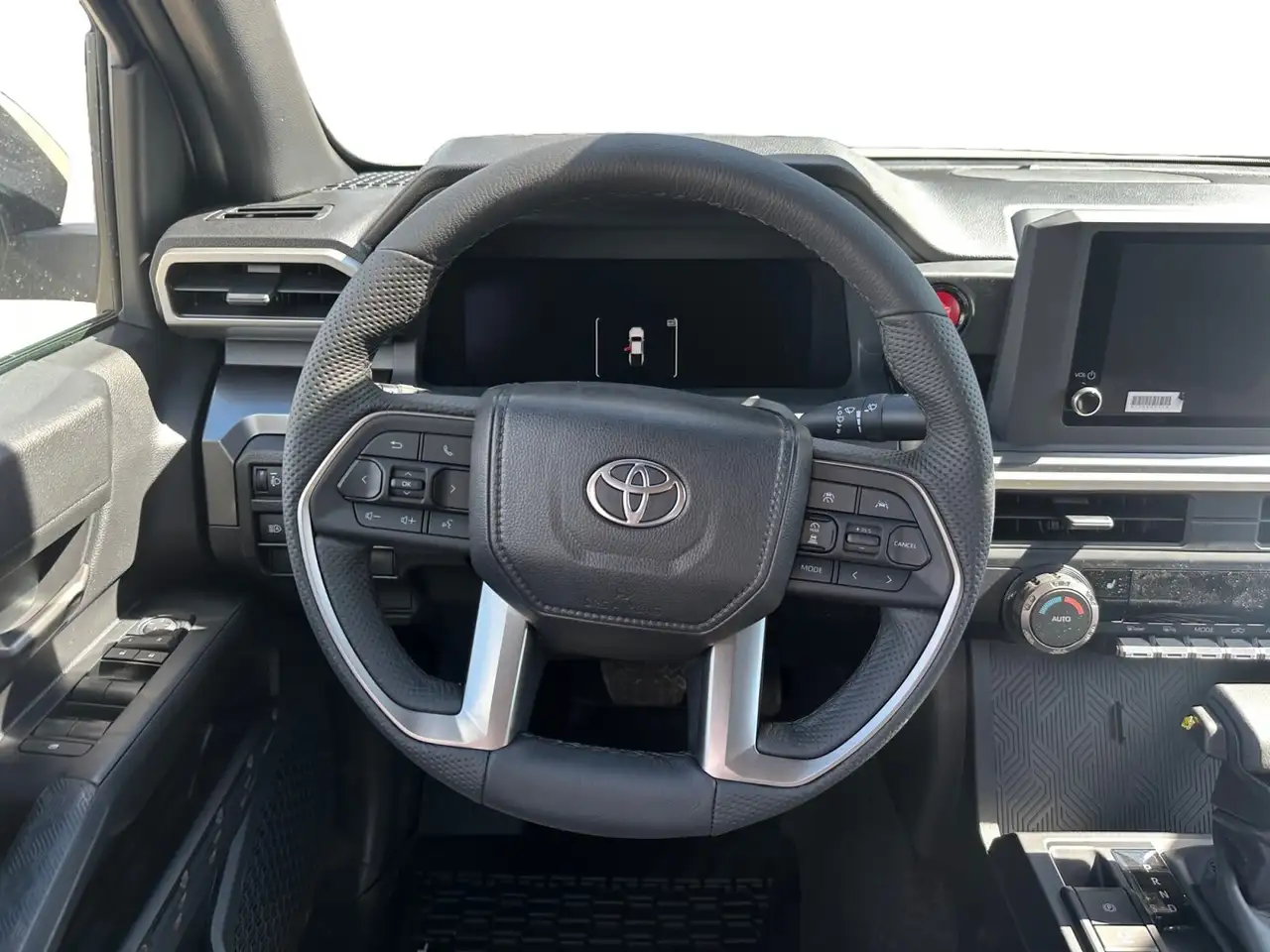 Toyota Tacoma снимка Toyota Tacoma