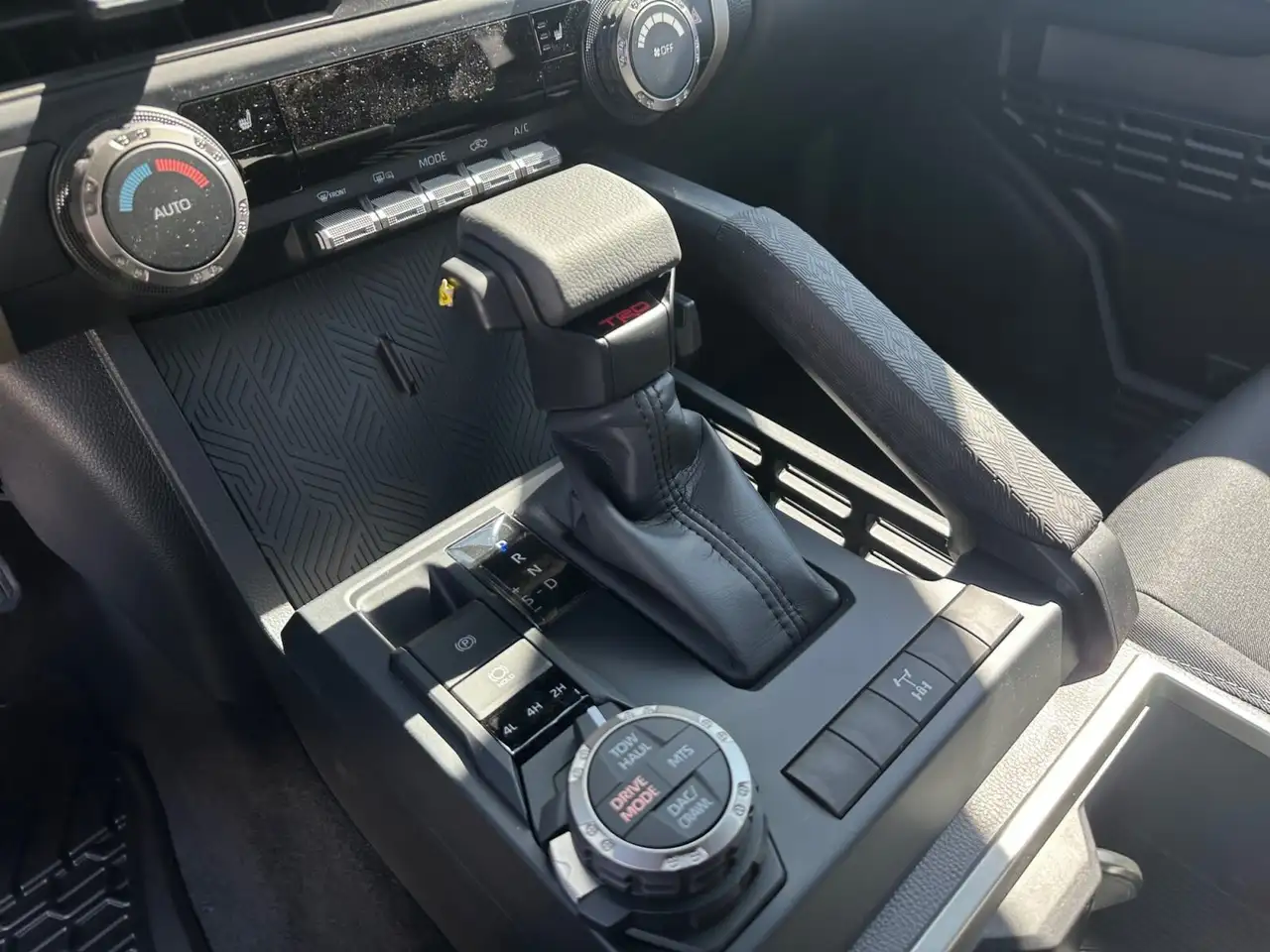 Toyota Tacoma снимка Toyota Tacoma
