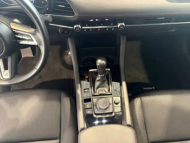 Mazda Mazda3 view 12