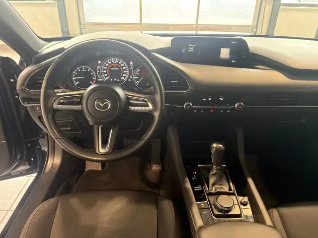 Mazda Mazda3 view 9