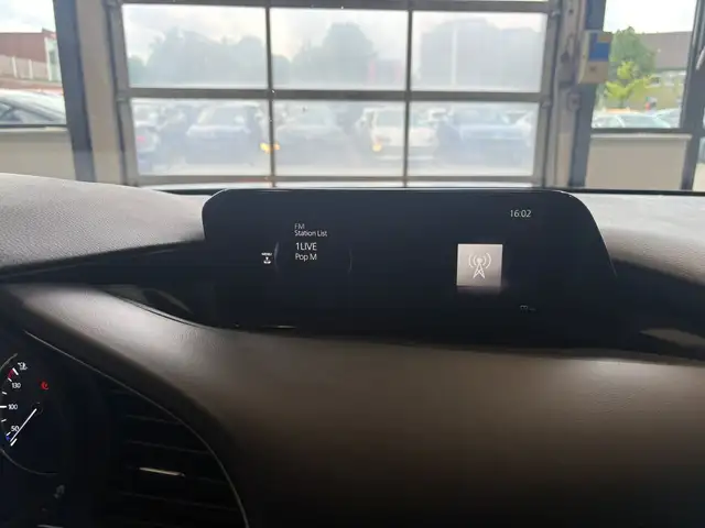 Mazda Mazda3 view 11