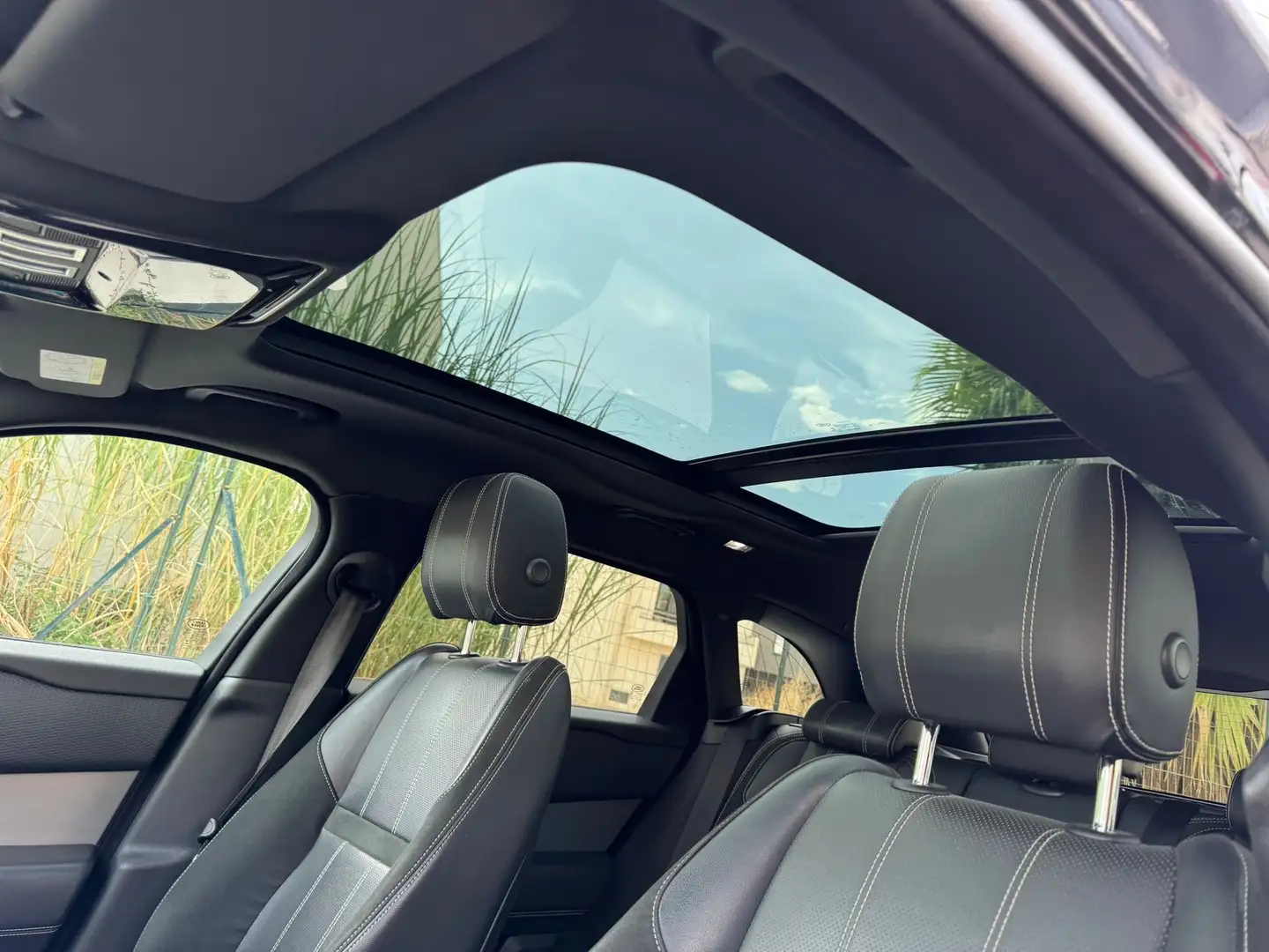 Land Rover Range Rover Velar 2.0 i4 R-Dynamic S 240cv auto - 2