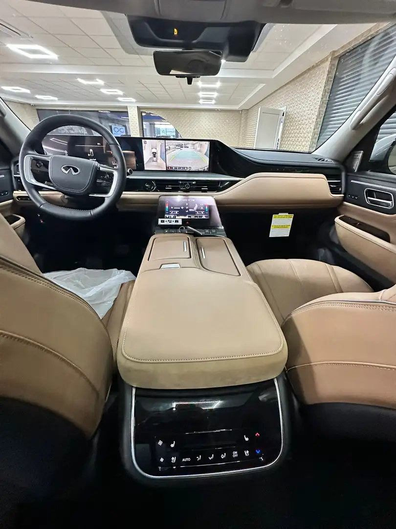Infiniti QX80 Zwart - 2