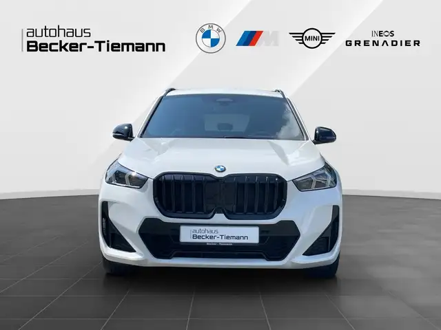 BMW X1 view 2