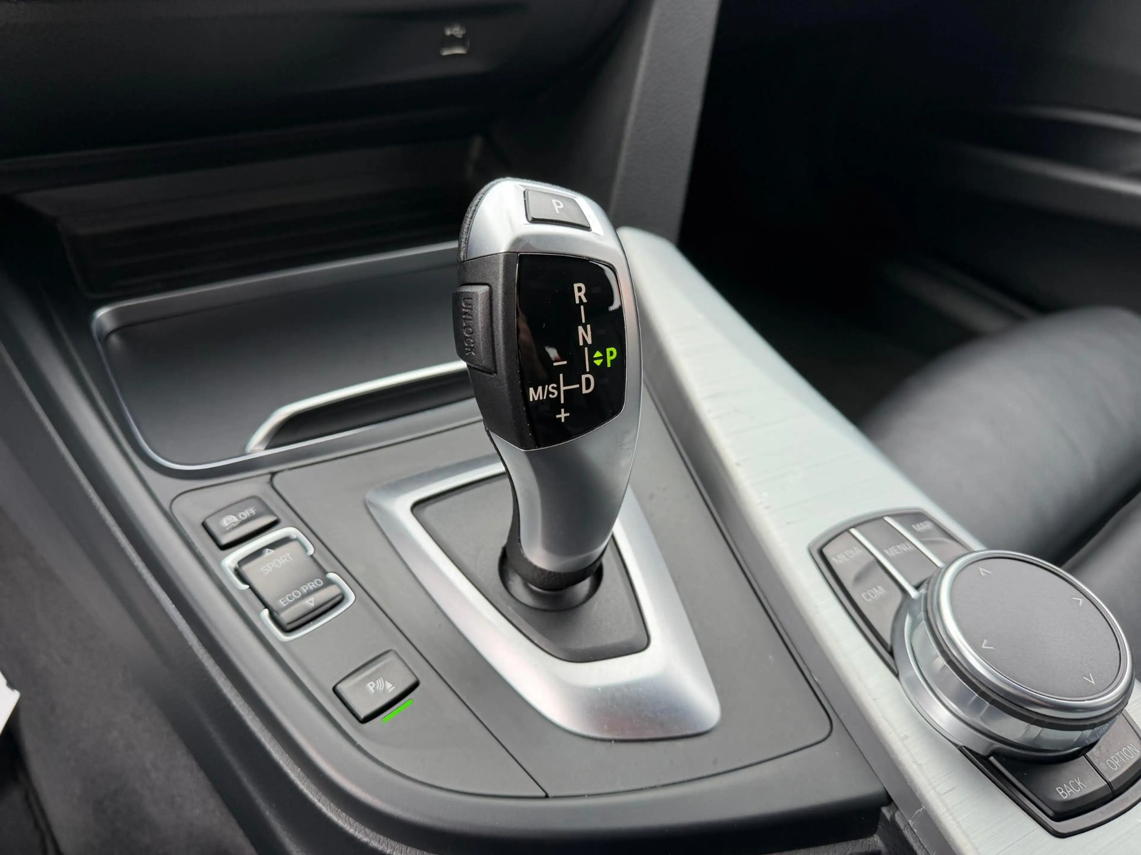 BMW 325 3-serie Touring 325d M Sport NAVI/KEYLESS/HARMAN/K — photo 16