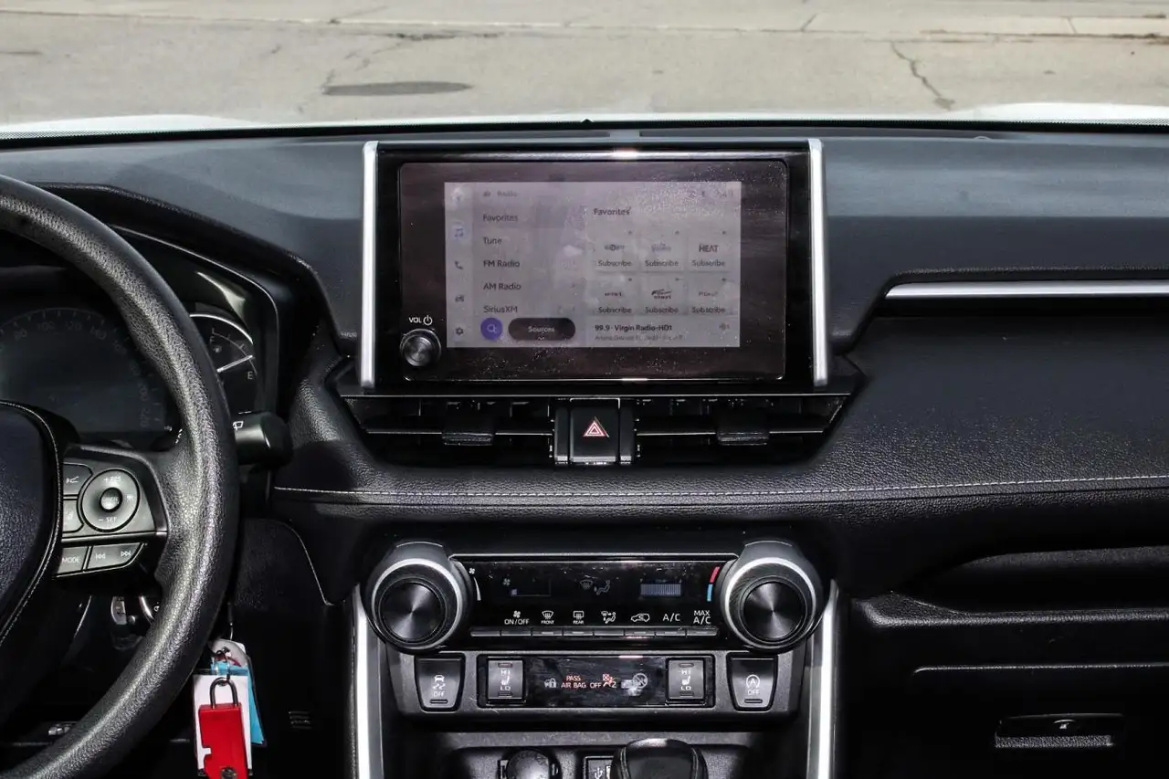 Toyota RAV 4 снимка Toyota RAV 4