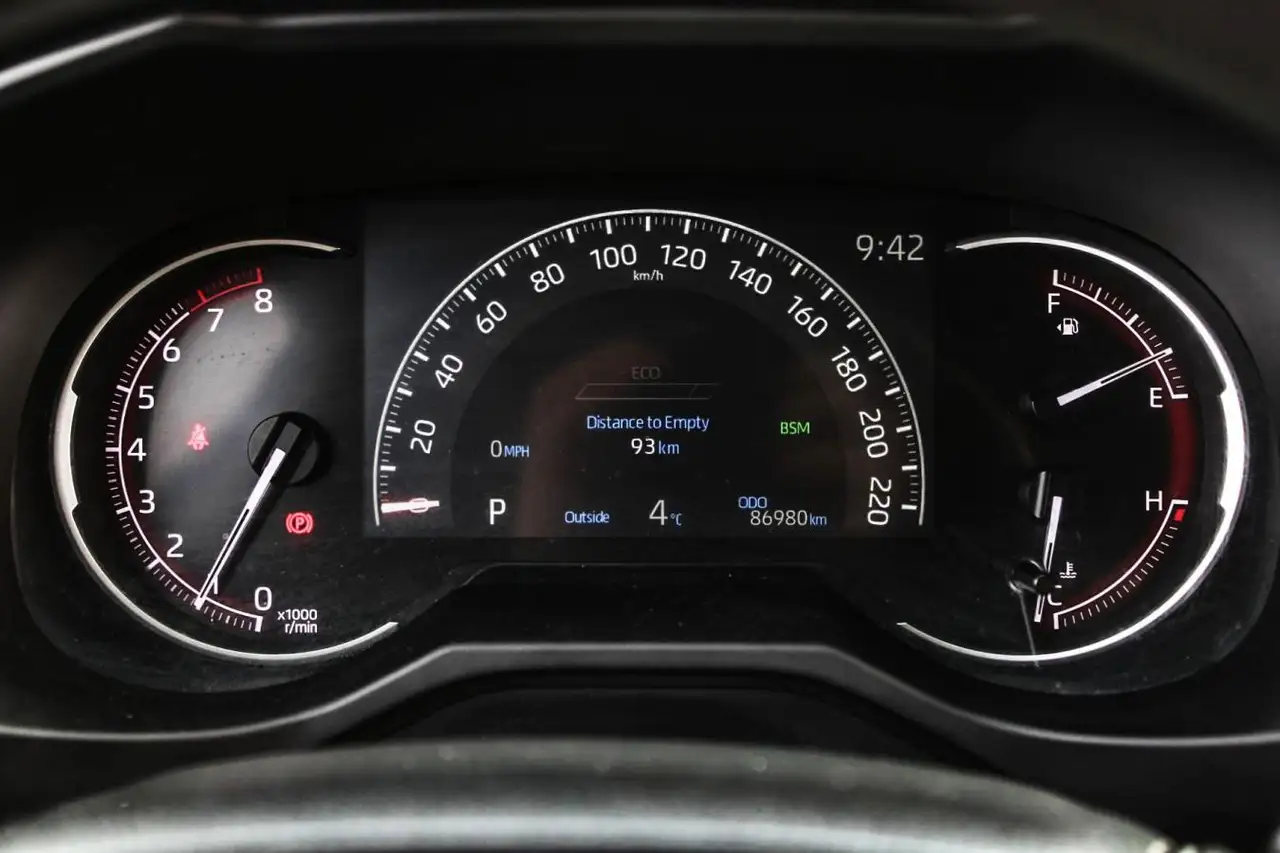 Toyota RAV 4 снимка Toyota RAV 4
