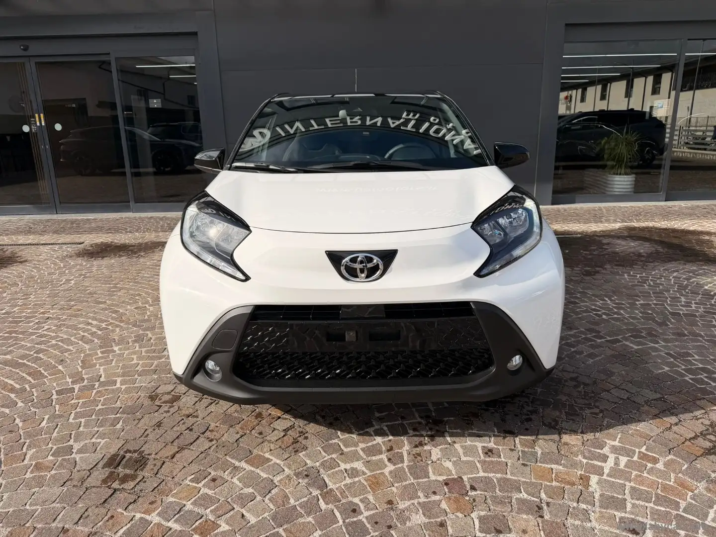 Toyota Aygo X 1.0 VVT-i 72 CV 5p. Trend Bianco - 2