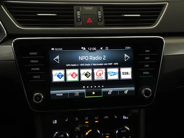 Skoda Superb view 14