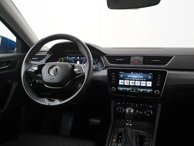 Skoda Superb view 7