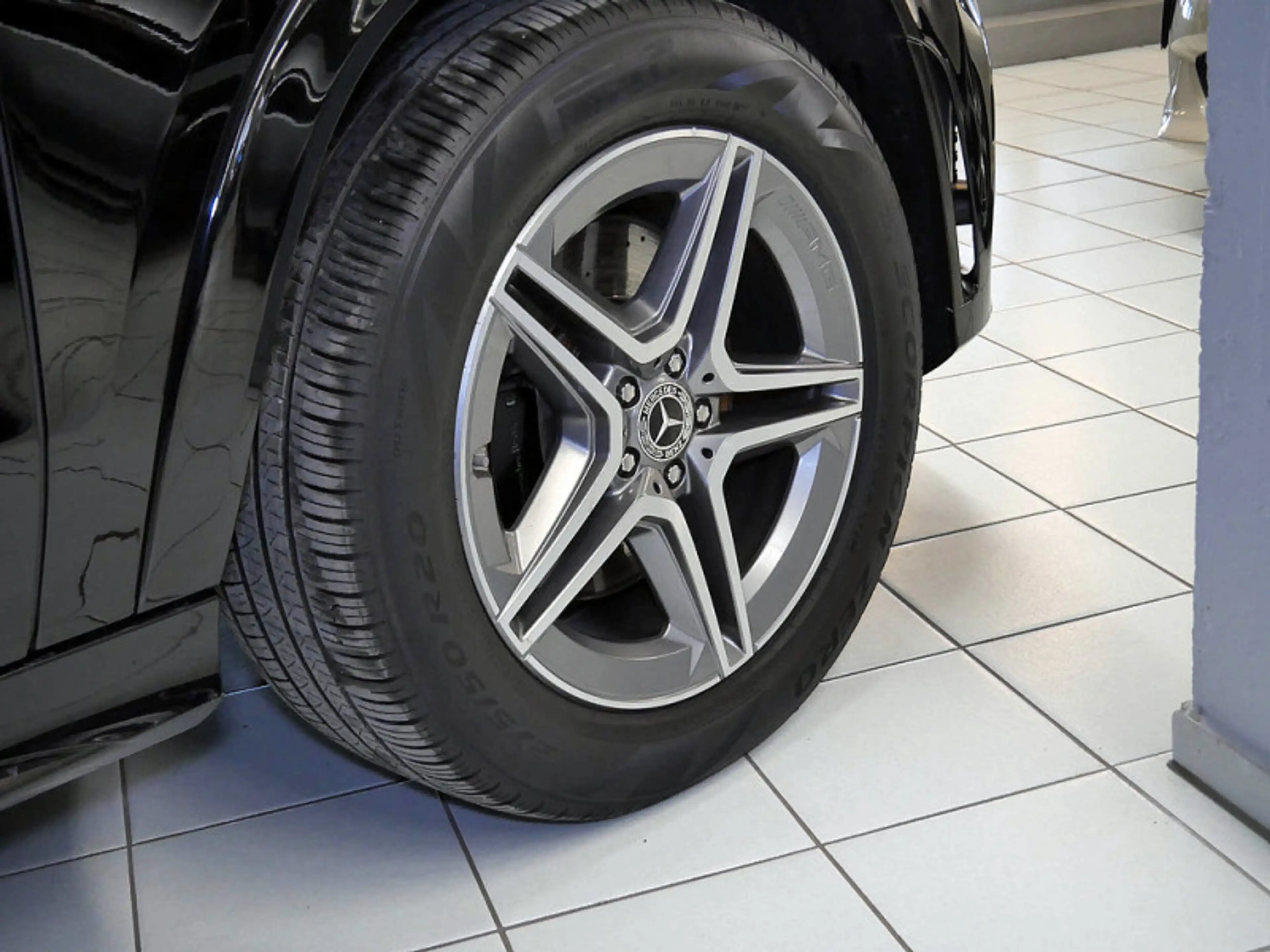 Mercedes-Benz GLE 300 d 4M AMG WIDE KAMERA PANO SPUR PDC SHD — photo 10