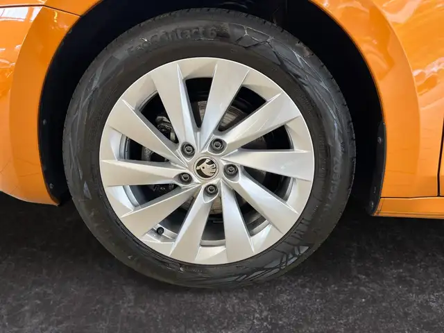 Skoda Octavia view 15
