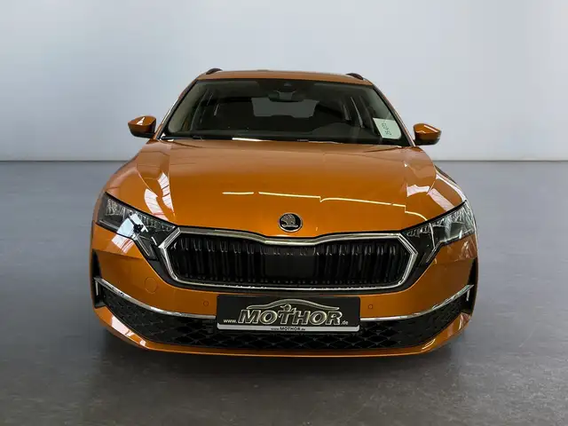 Skoda Octavia view 6