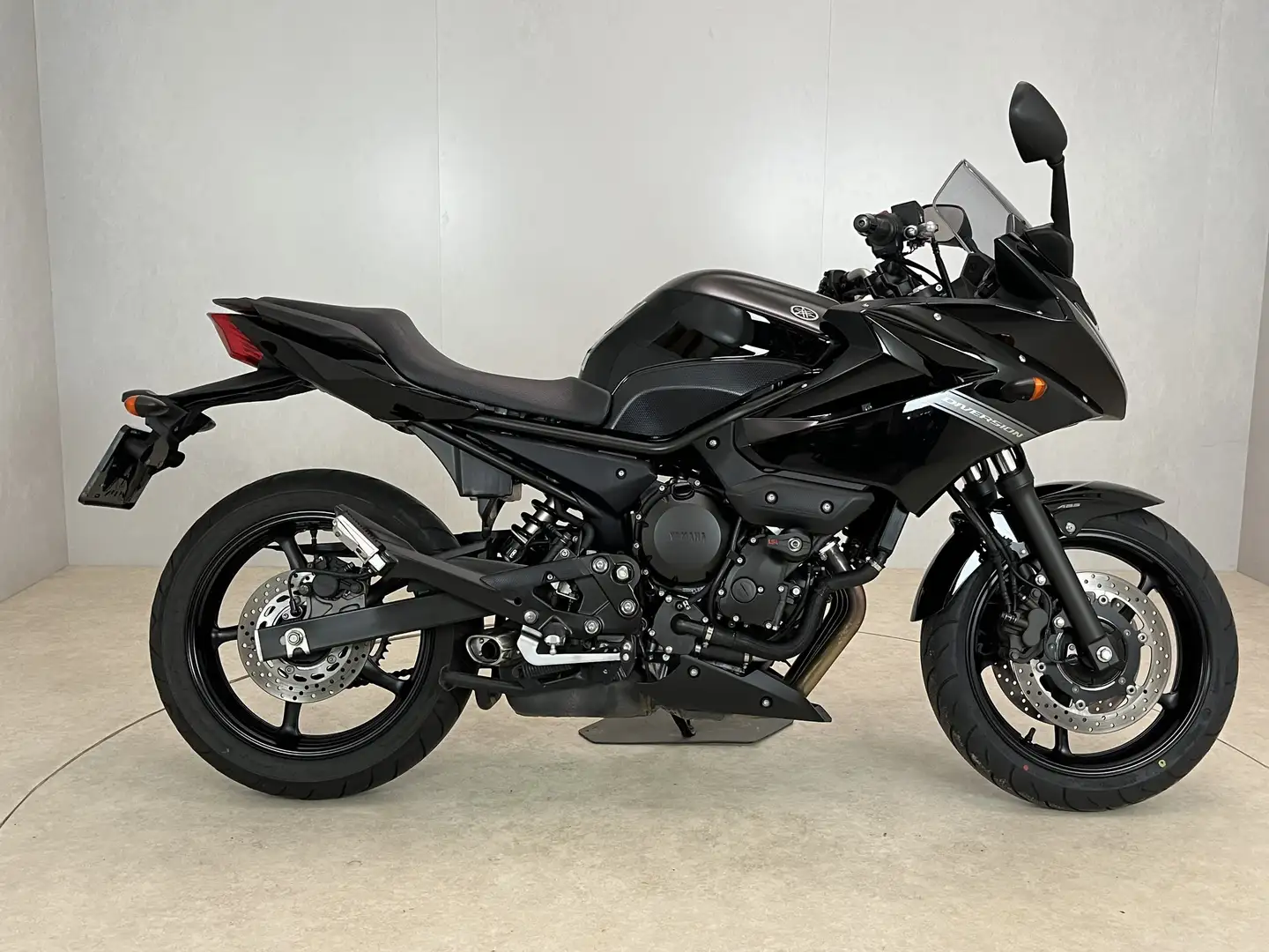 Yamaha XJ 6 DIVERSION F ABS Schwarz - 1