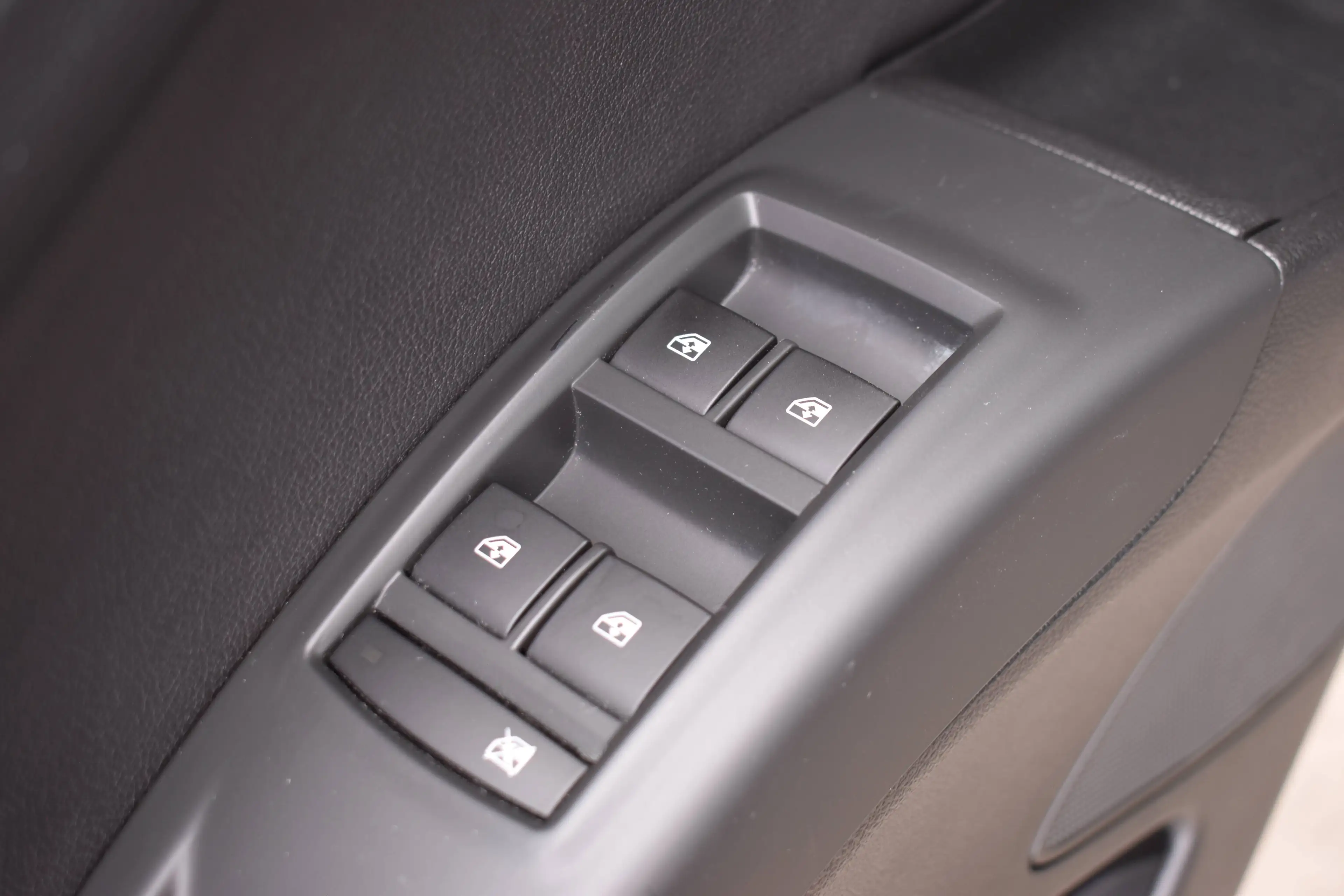 Opel Meriva 1.4i Turbo || Ultimate Plus Edition || 2-zone Airco || Navi || Camera || Cruise Control — photo 14