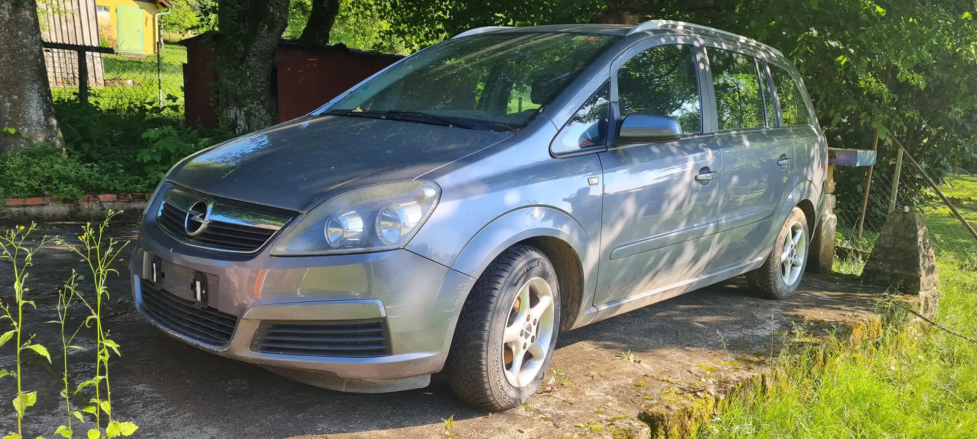 Opel Zafira Zafira 1.8 Schwarz - 2