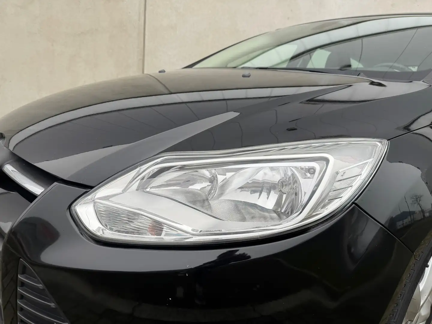 Ford Focus Wagon 1.0 EcoBoost Edition AIRCO ELEK PAKKET LMV N Noir - 2