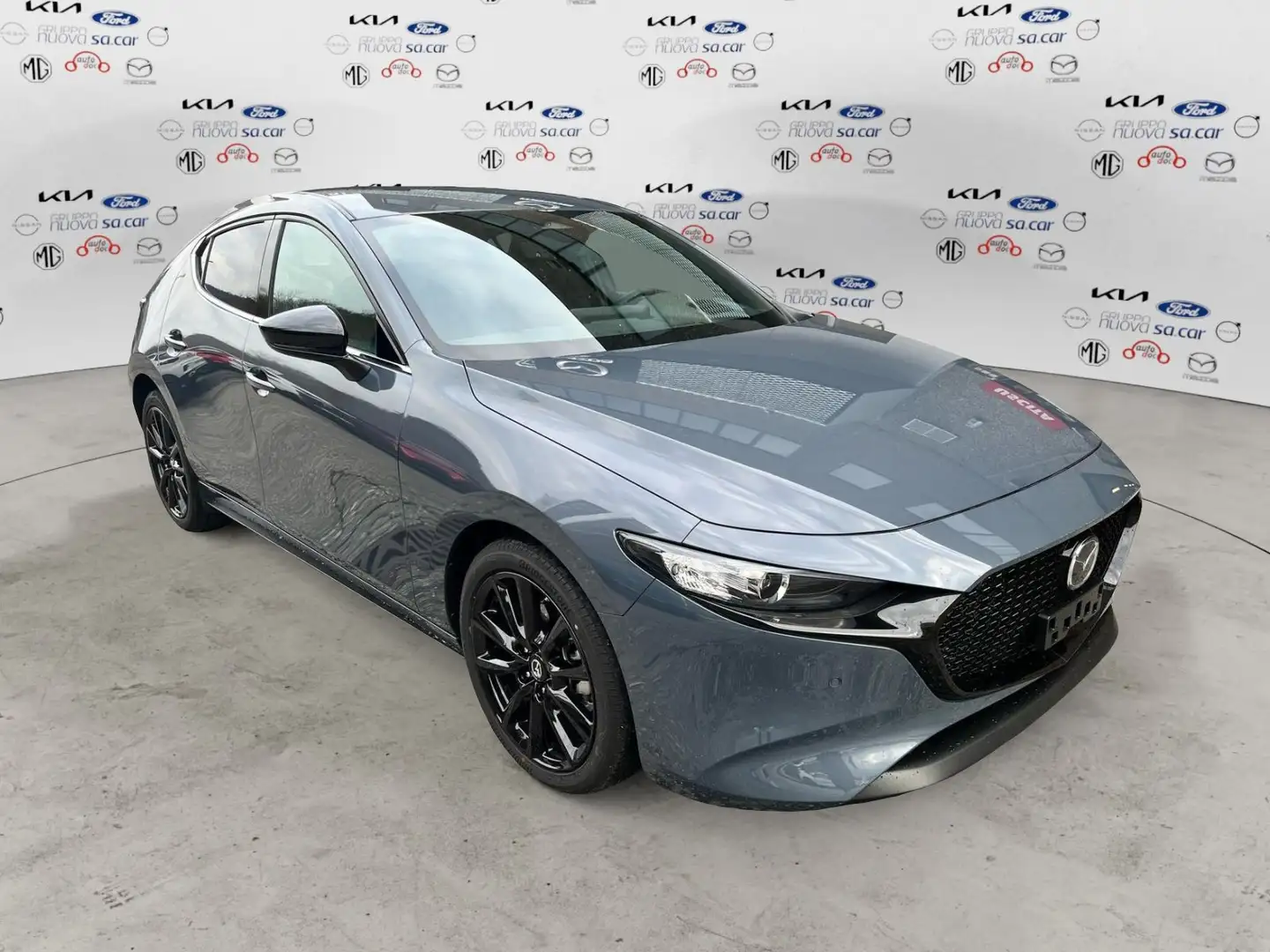 Mazda 3 2.0L e-Skyactiv-G 150 CV M Hybrid Homura AT Šedá - 1