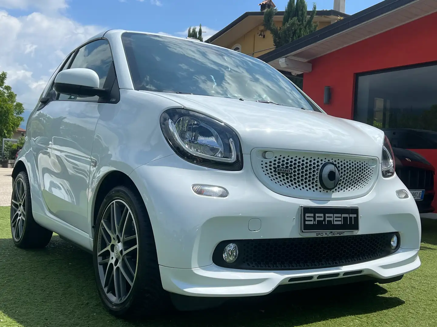 smart forTwo Cabrio 0.9 t Brabus Xclusive 109cv twinamic Bianco - 1