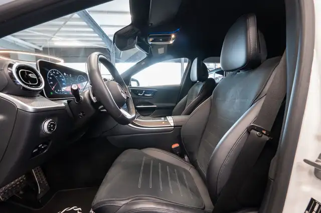 Mercedes-Benz C-Class view 12