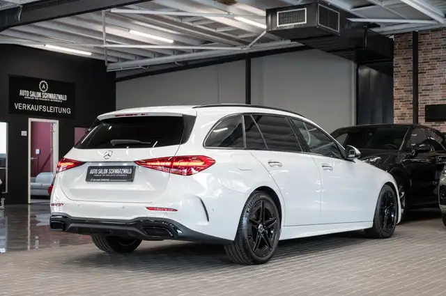 Mercedes-Benz C-Class view 7
