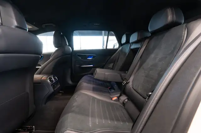 Mercedes-Benz C-Class view 14