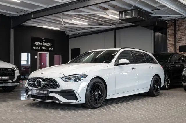 Mercedes-Benz C-Class view 2