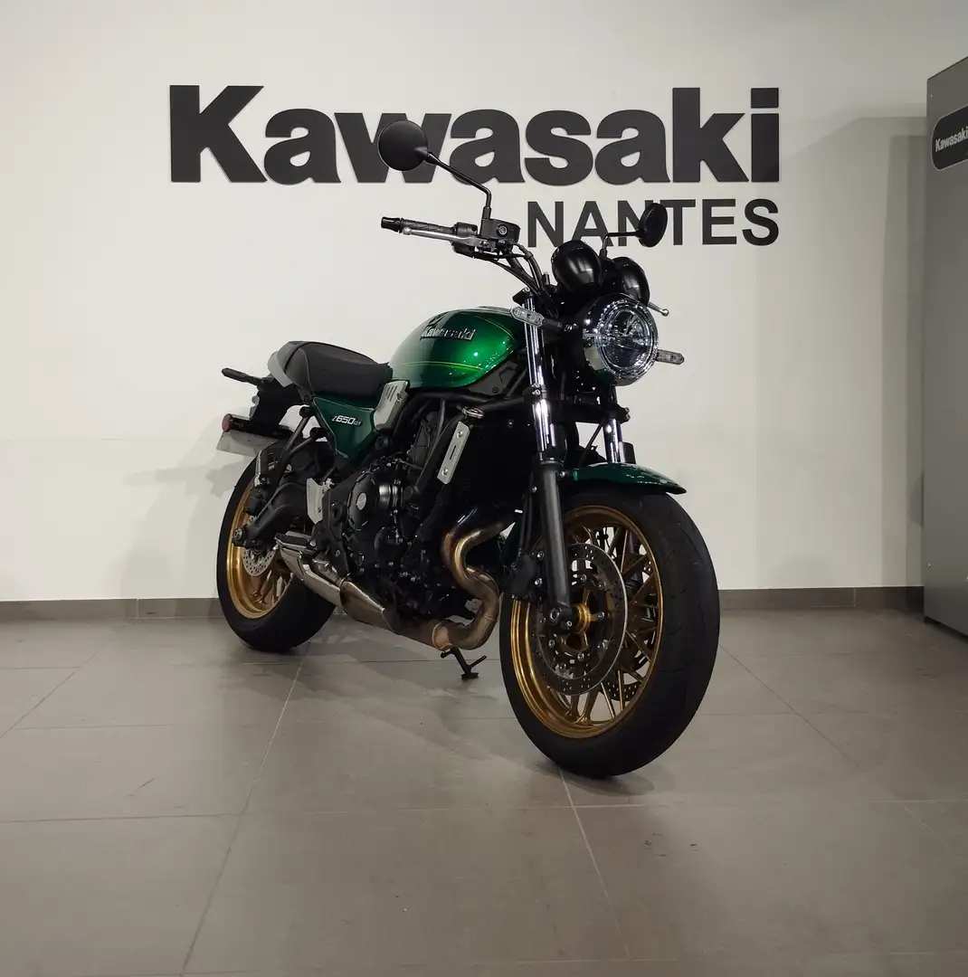 Kawasaki Z 650 Vert - 1
