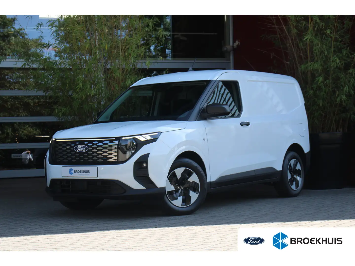 Ford Transit Courier E-Transit Trend 44 kWh | Trekhaak | Camera | Adapt Wit - 1