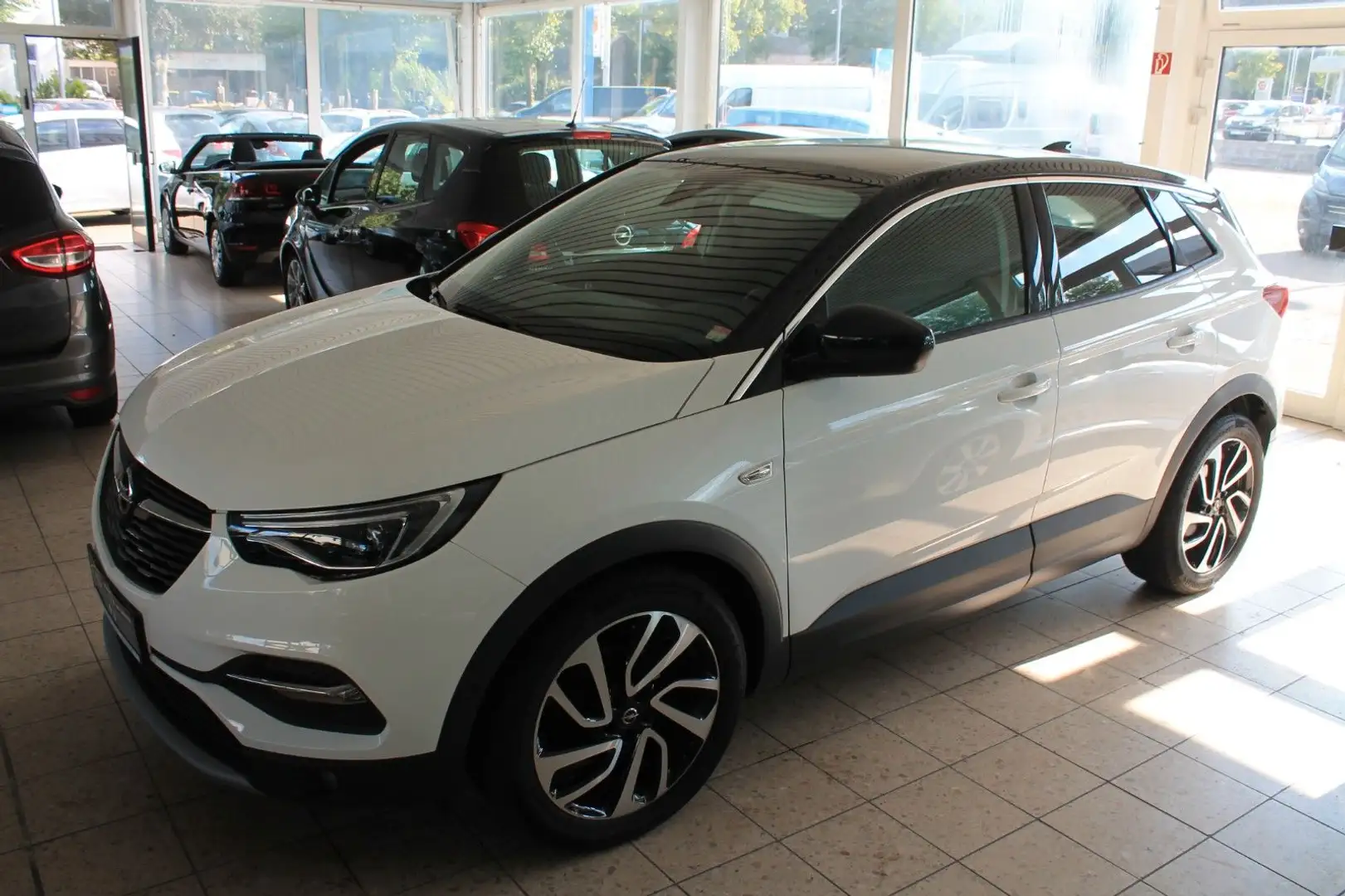 Opel Grandland ( X) 1,6 Turbo 133 KW Ultimate Білий - 1