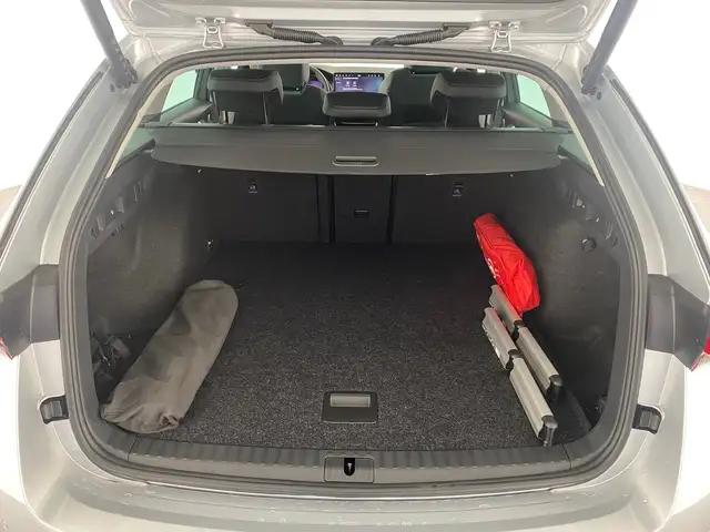 Skoda Octavia view 7