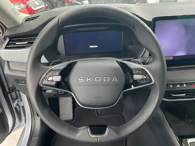 Skoda Octavia view 12