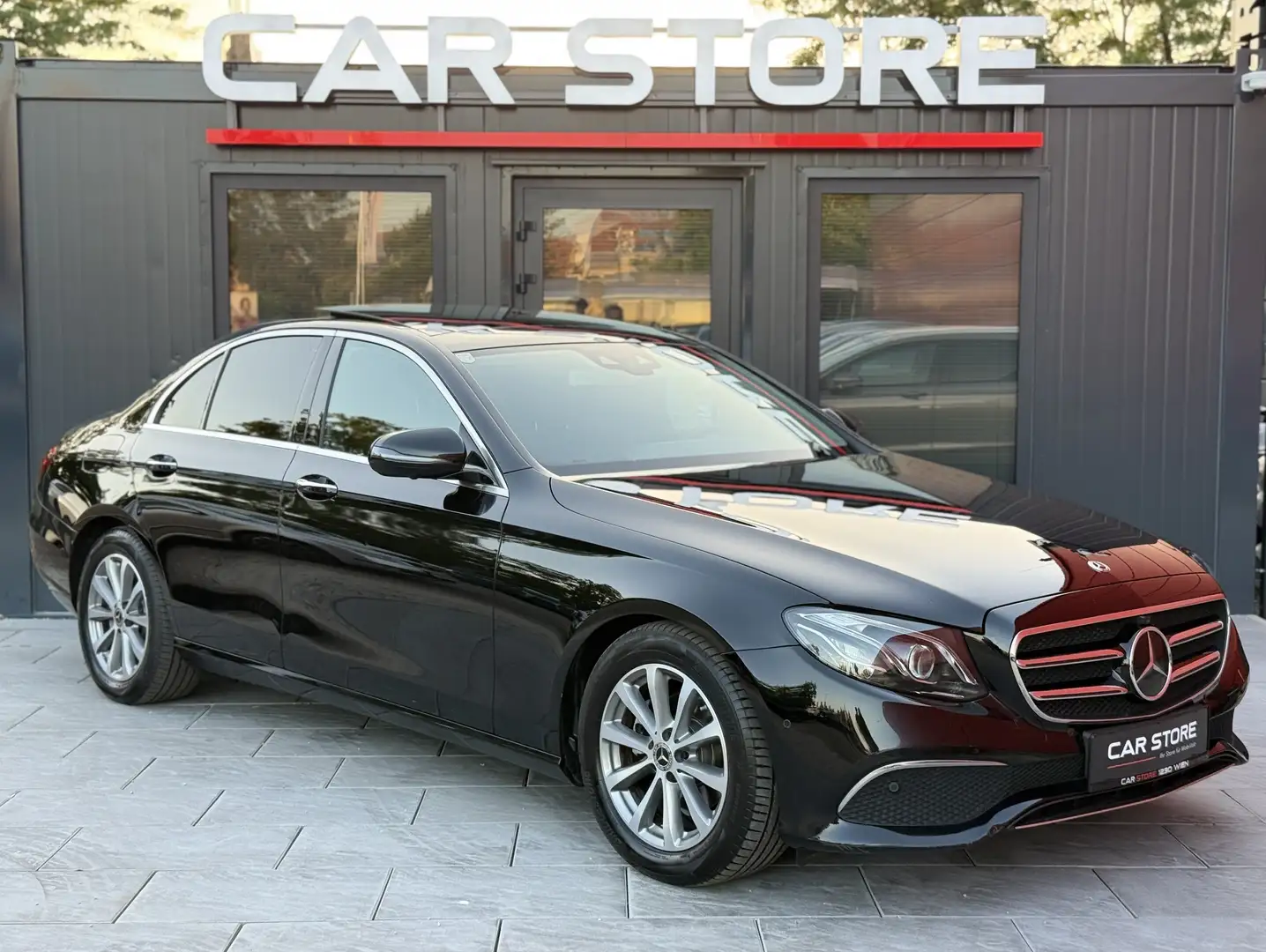 Mercedes-Benz E 200 d|Pano|Burmester|Memory|Distronic|Spurass.|Lenkass Noir - 1