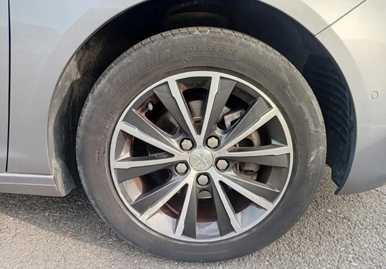 Peugeot 308 308 — photo 25
