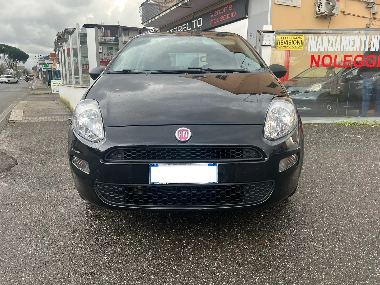 Fiat Punto Punto III 2012 5p 1.2 Street E6 Schwarz - 2