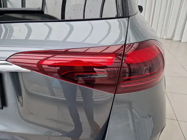 Mercedes-Benz GLE 300 d 4MATIC Night Pano HUD STH ACC ParkAss. Ansicht 12