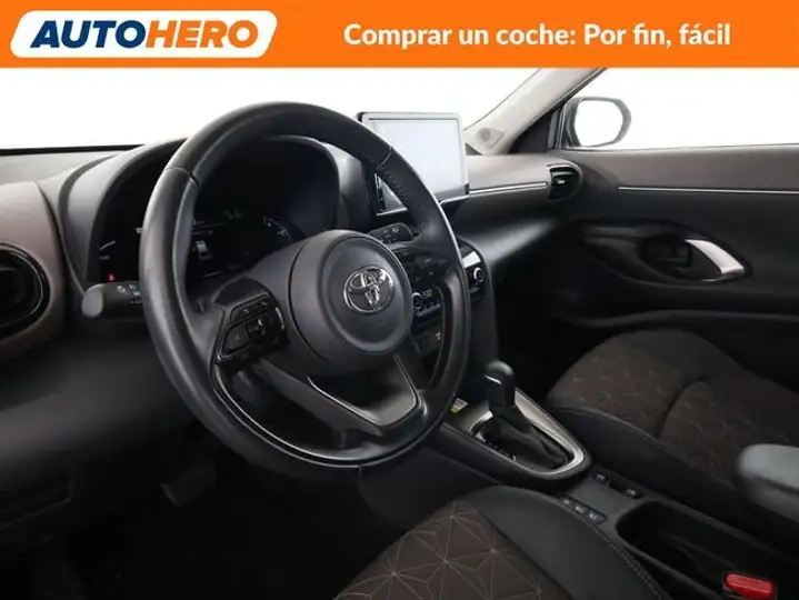 Toyota Yaris 2022, foto 12
