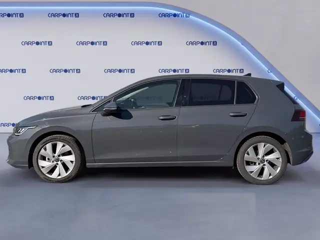 Volkswagen Golf view 3