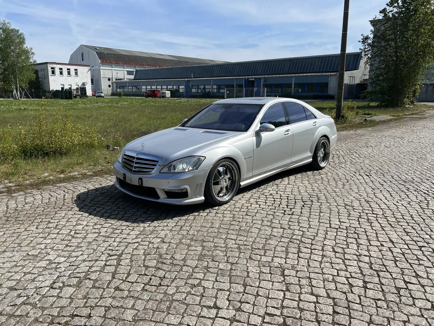 Mercedes-Benz S 500 7G-TRONIC Gümüş rengi - 1