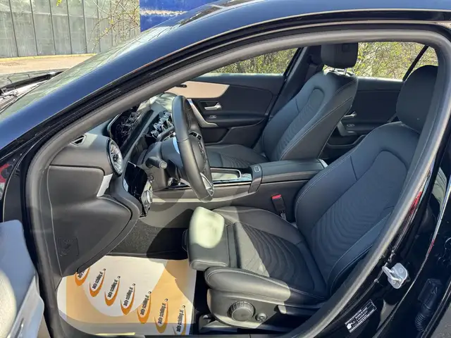 Mercedes-Benz A-Class view 8