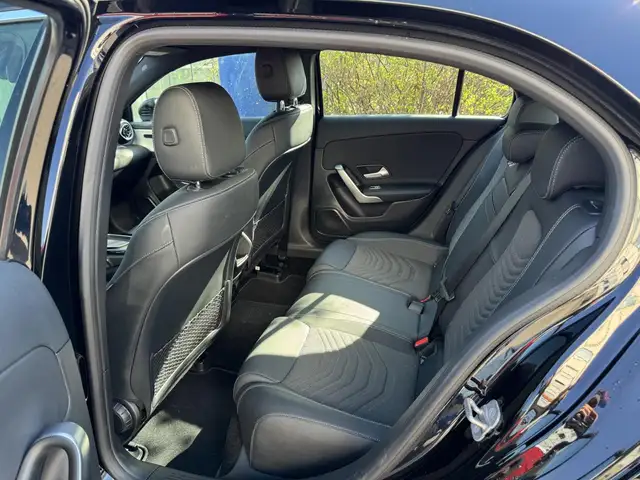 Mercedes-Benz A-Class view 9
