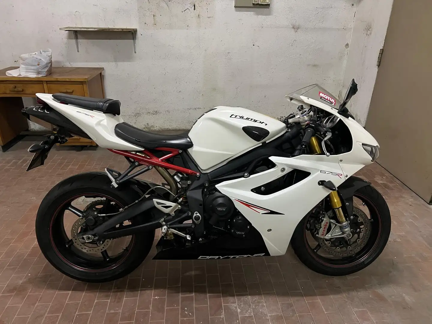 Triumph Daytona 675 Daytona 675r Blanco - 1