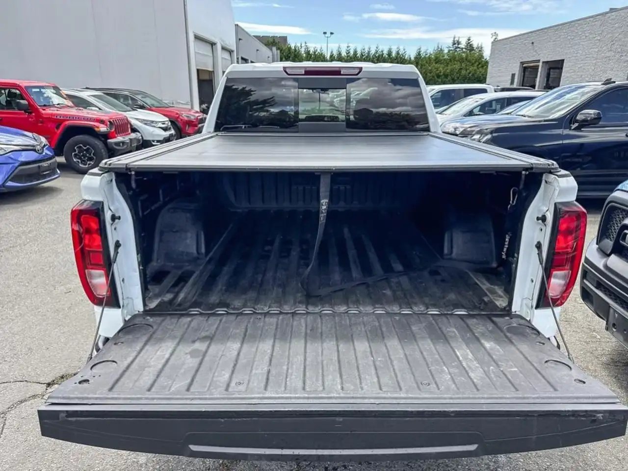 GMC Sierra 1500 photo GMC Sierra 1500