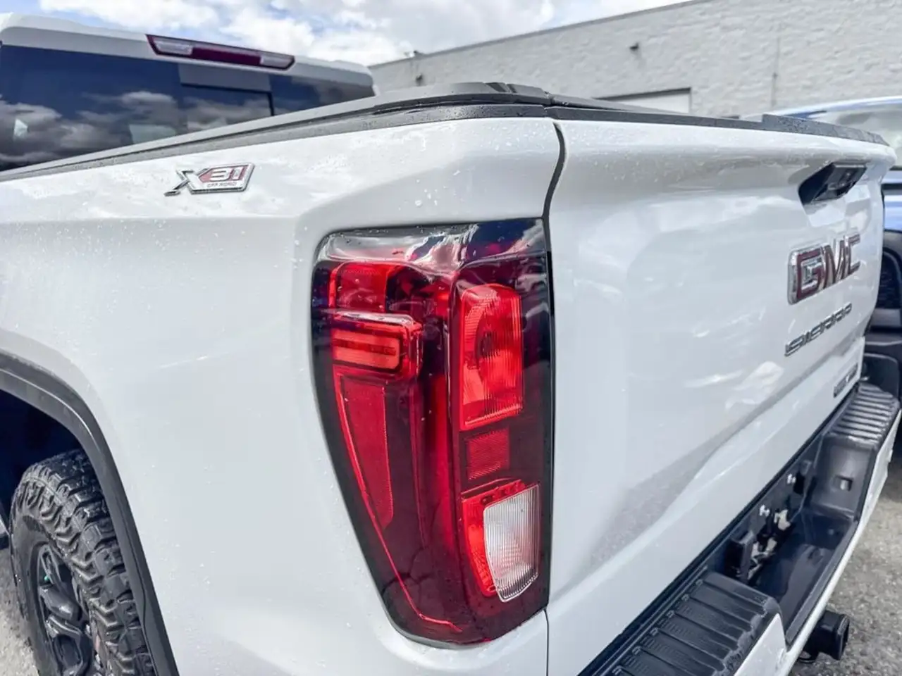 GMC Sierra 1500 photo GMC Sierra 1500